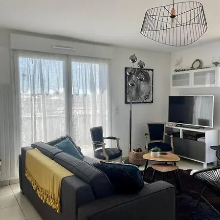 Magnifique Avec Sa Grande Terrasse *